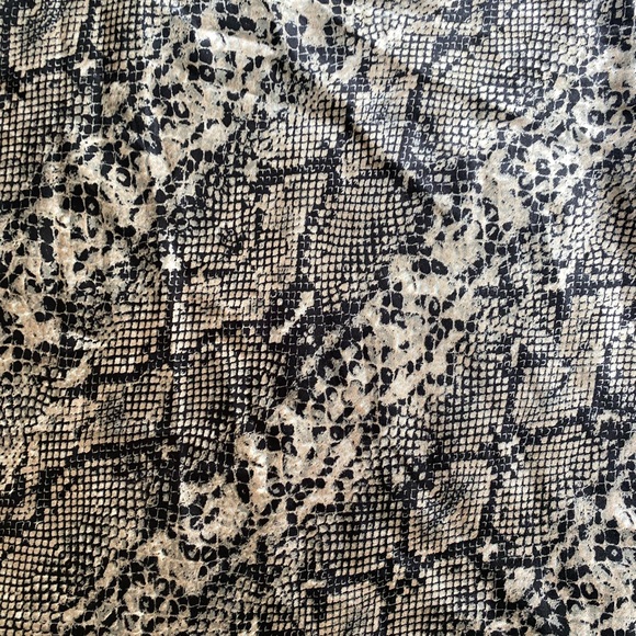 SHINY SATIN SNAKE SKIN SKIRT - Picture 2 of 3